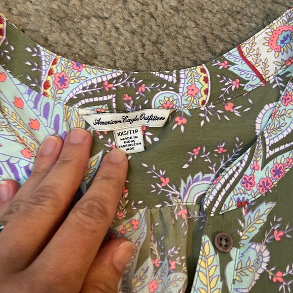 American Eagle sleeveless Paisley print shirt-XXS - Picture 6 of 7